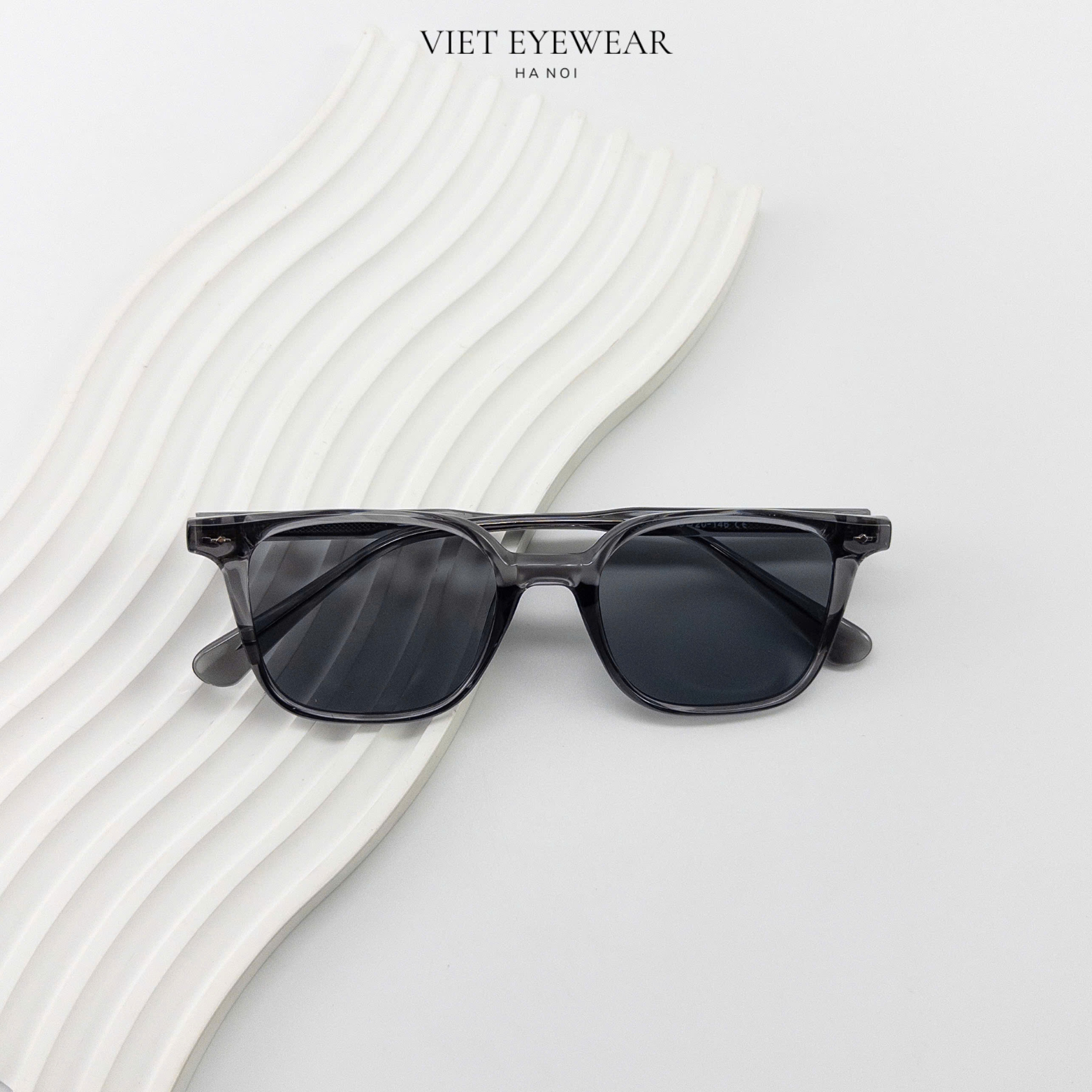 VIET EYEWEAR 28001 Grau