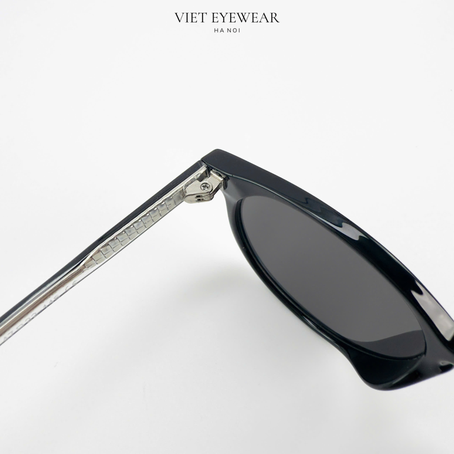 VIET EYEWEAR 28030 Schwarz