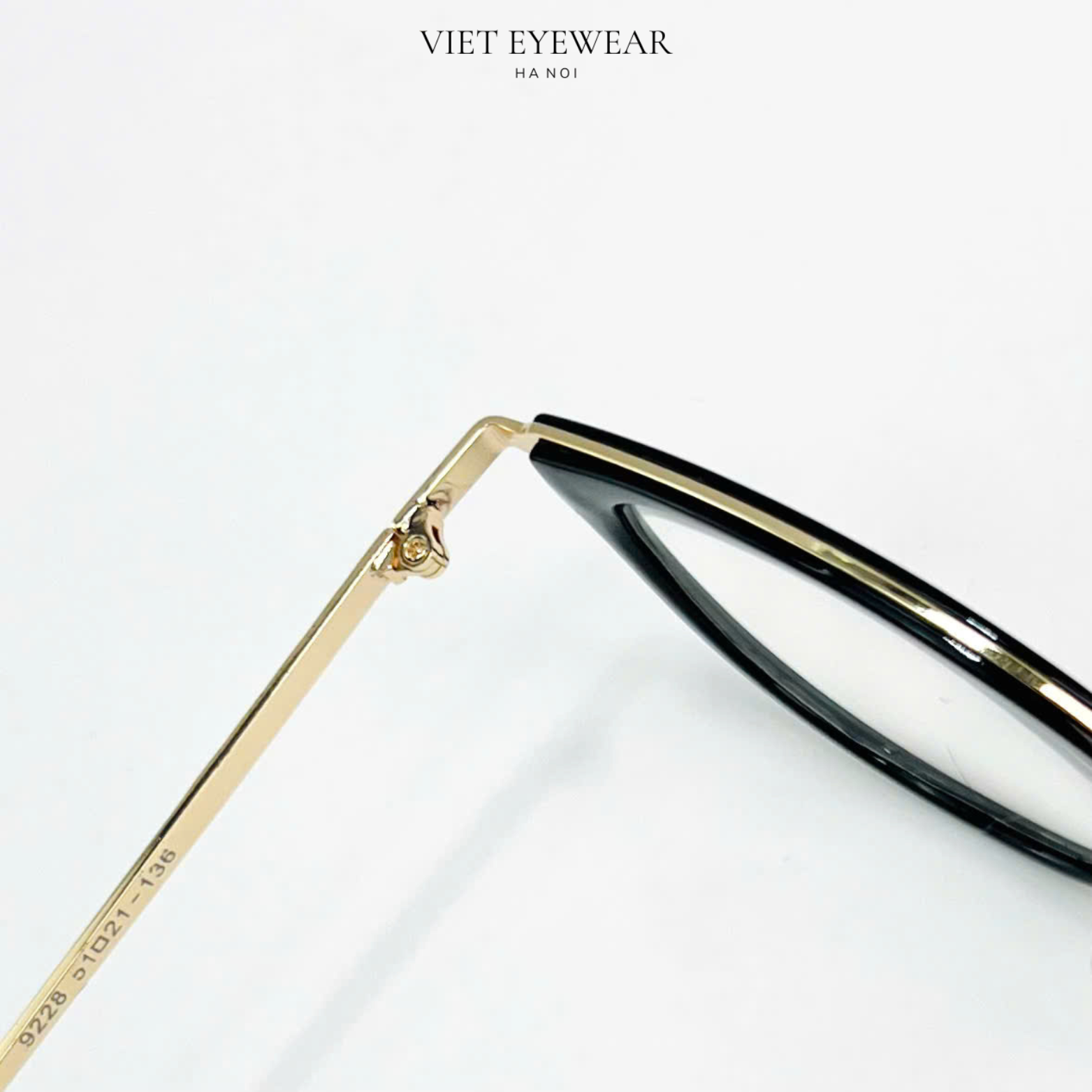 VIET EYEWEAR 9228 Schwarze Gold